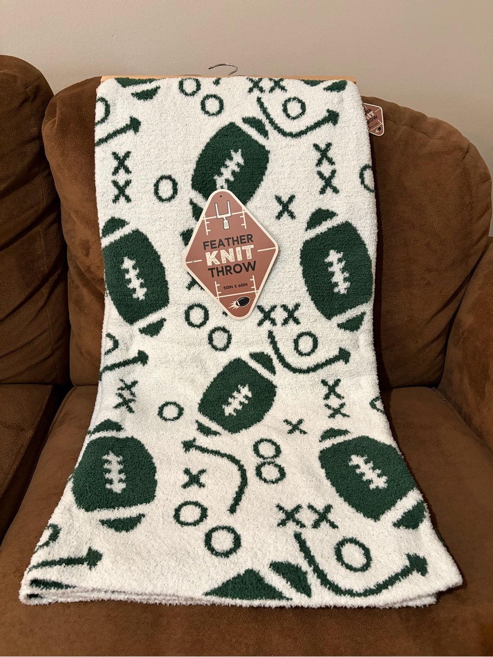Feather Knit Football Play Diagram Green and White Throw Blanket 50in x 60in